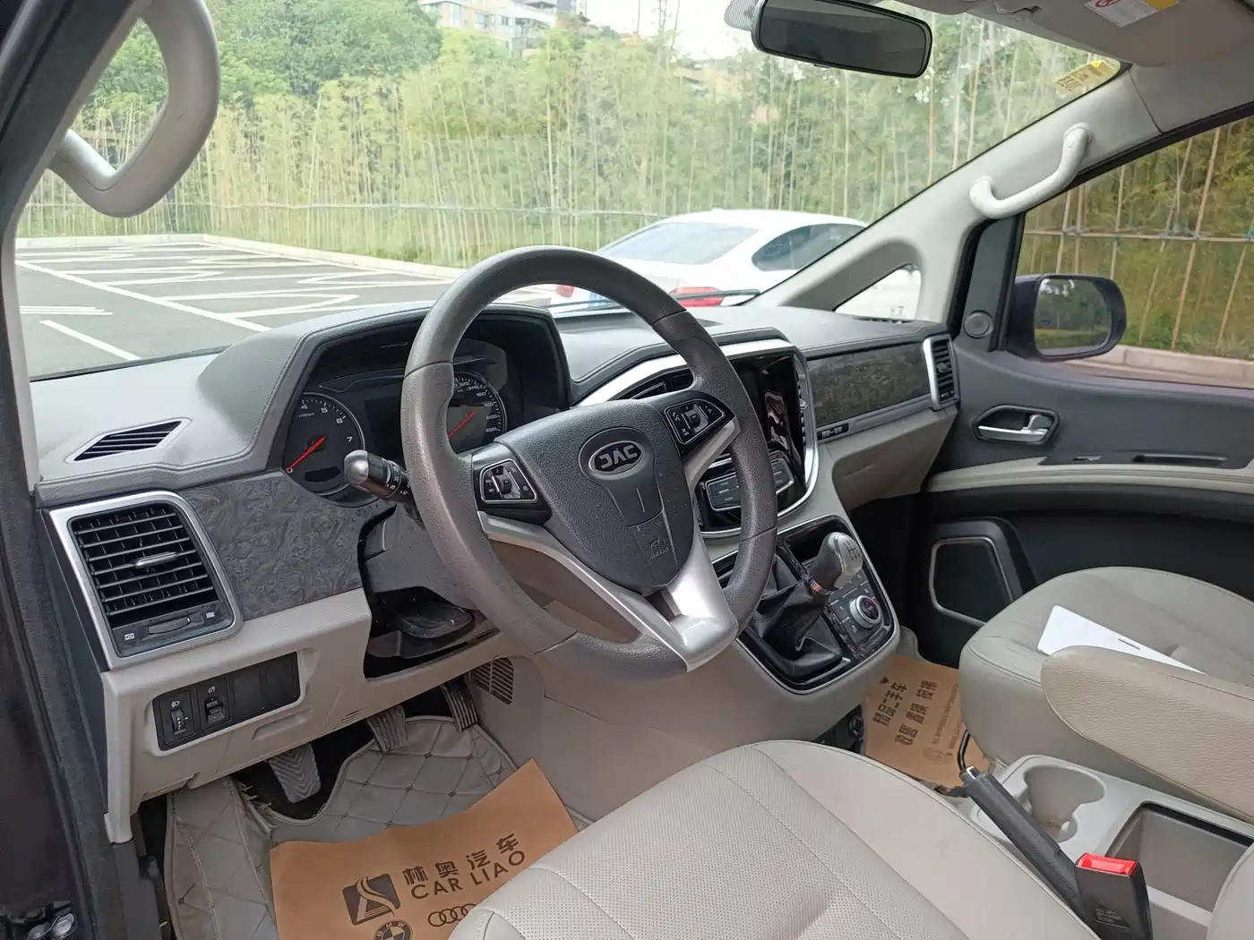 JAC Refine Refine M4 2017 2016 2.0L Manual Luxury Smart