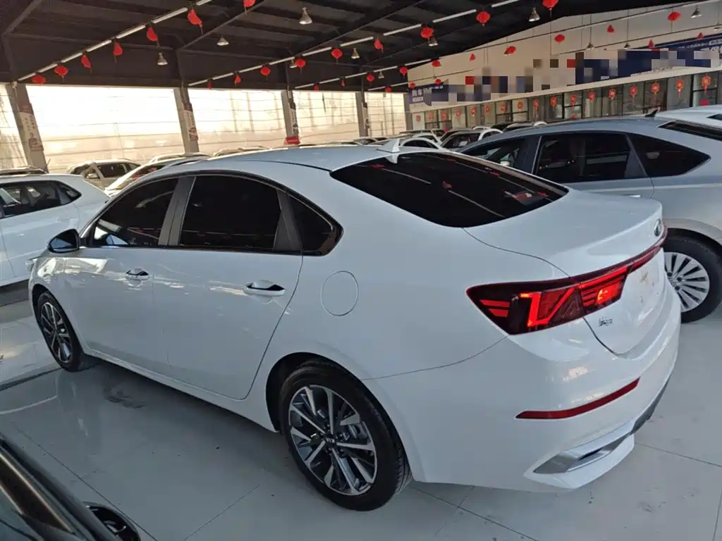 Kia K3 2021 1.5L CVT Fashion Edition фото 21
