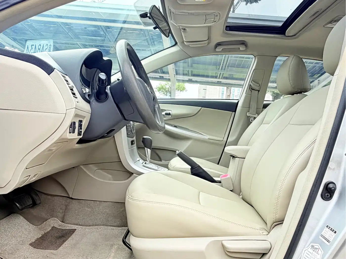 Toyota Corolla 2011 Model 1.6L Automatic GL Sunroof фото 11