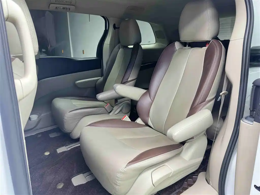 Buick GL8 2017 25S Luxury China V фото 6