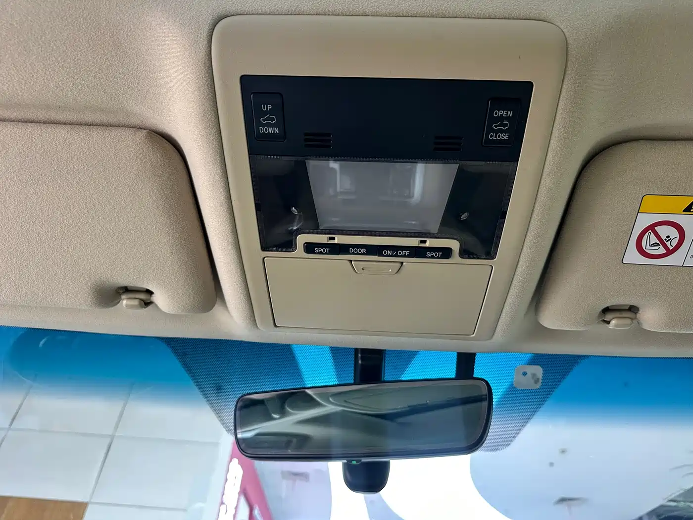 Toyota Land Cruiser 2016 4.6L Automatic VX-R фото 16