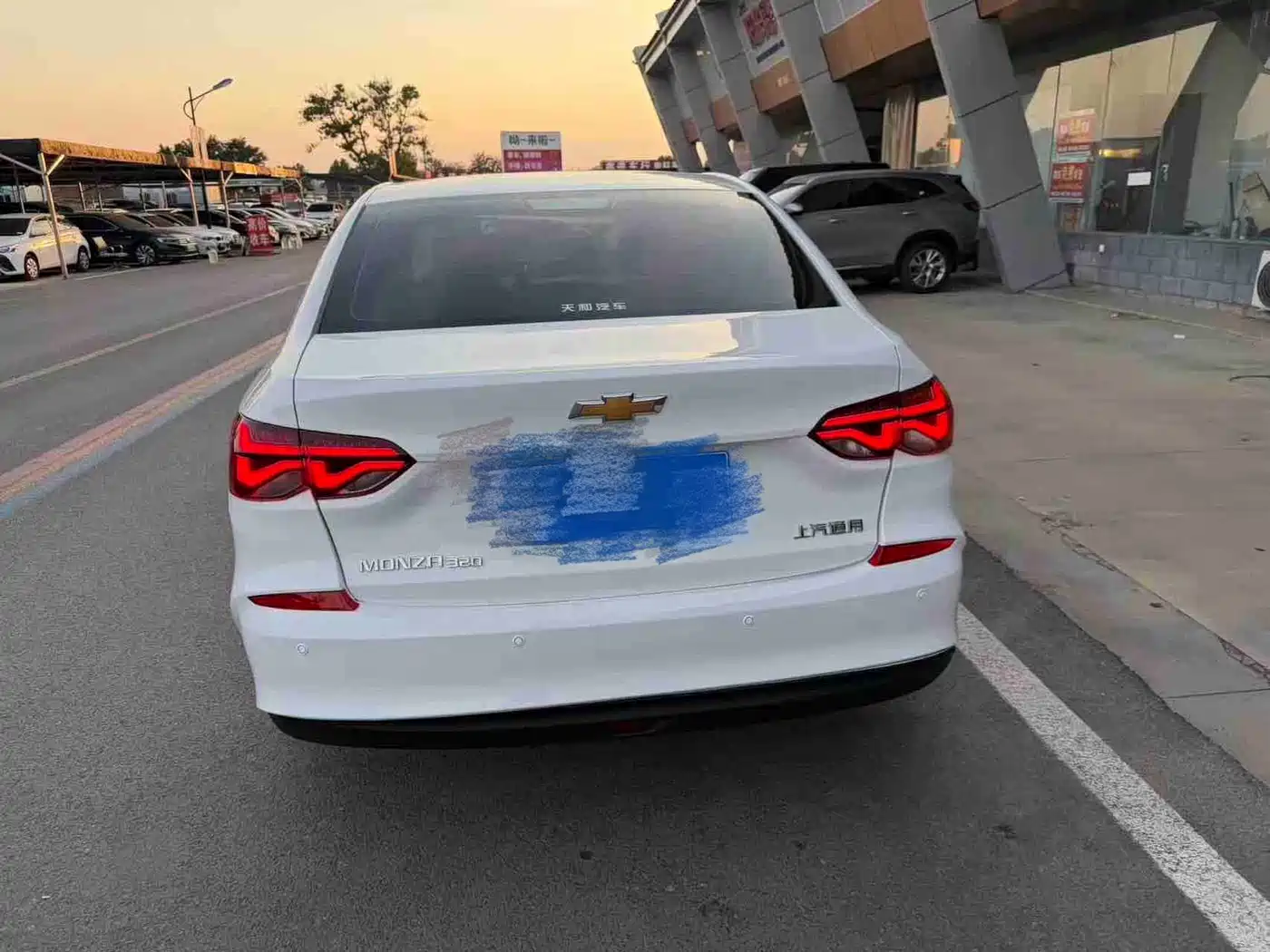 CHEVROLET CRUZE