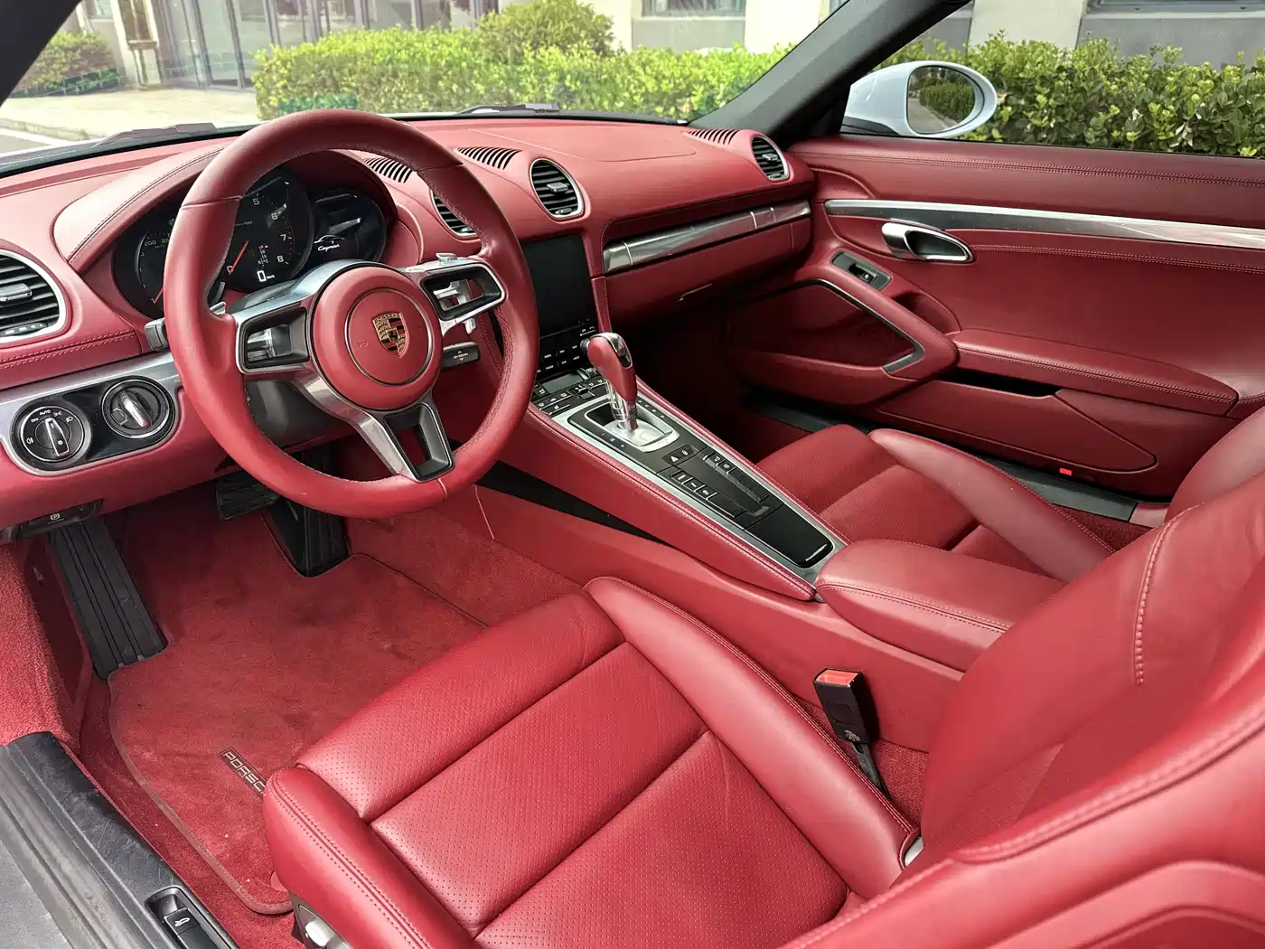 Porsche 718 2018 Cayman 2.0T фото 5