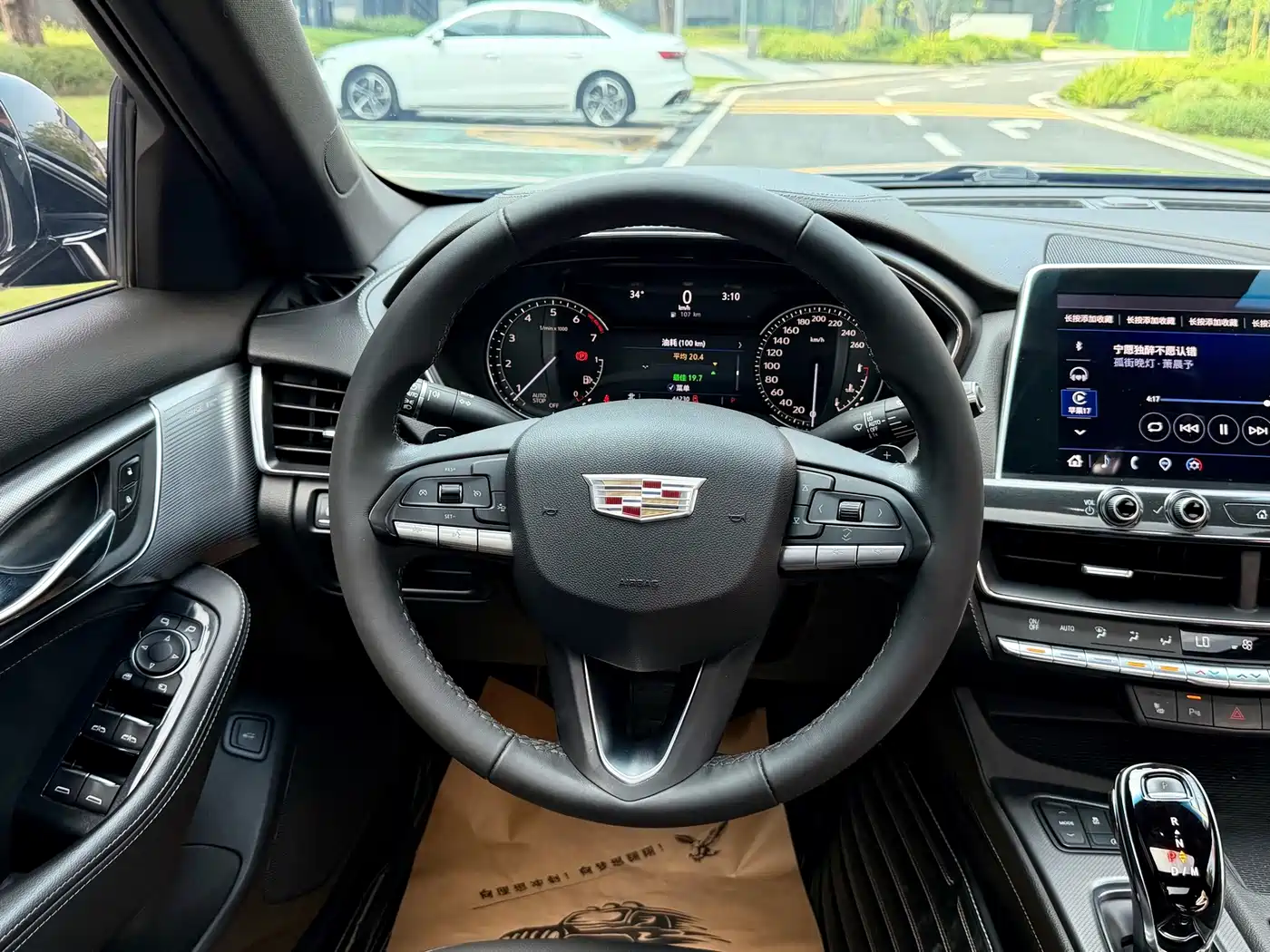 Фото 15 - Cadillac CT5