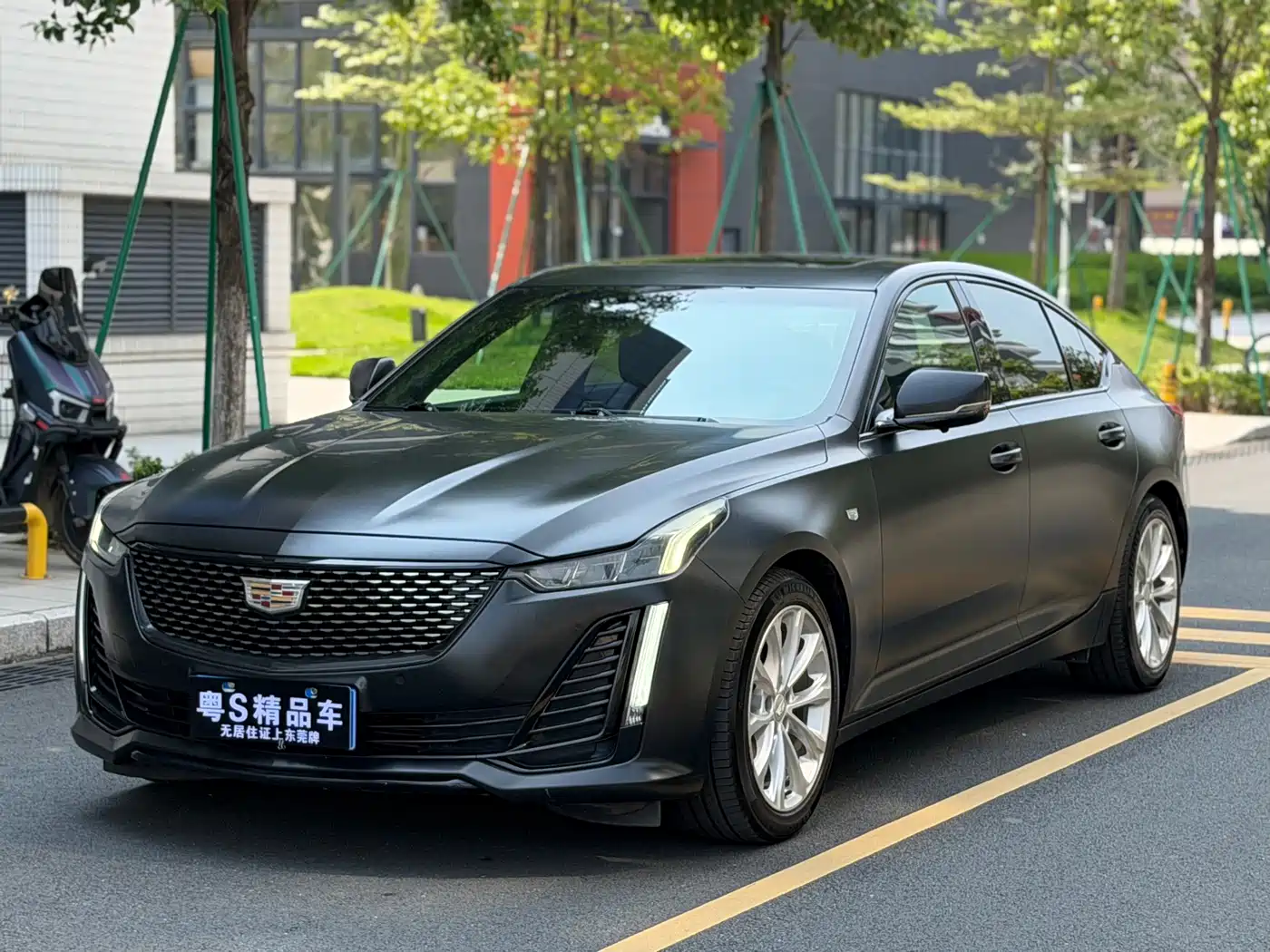 Фото 1 - Cadillac CT5