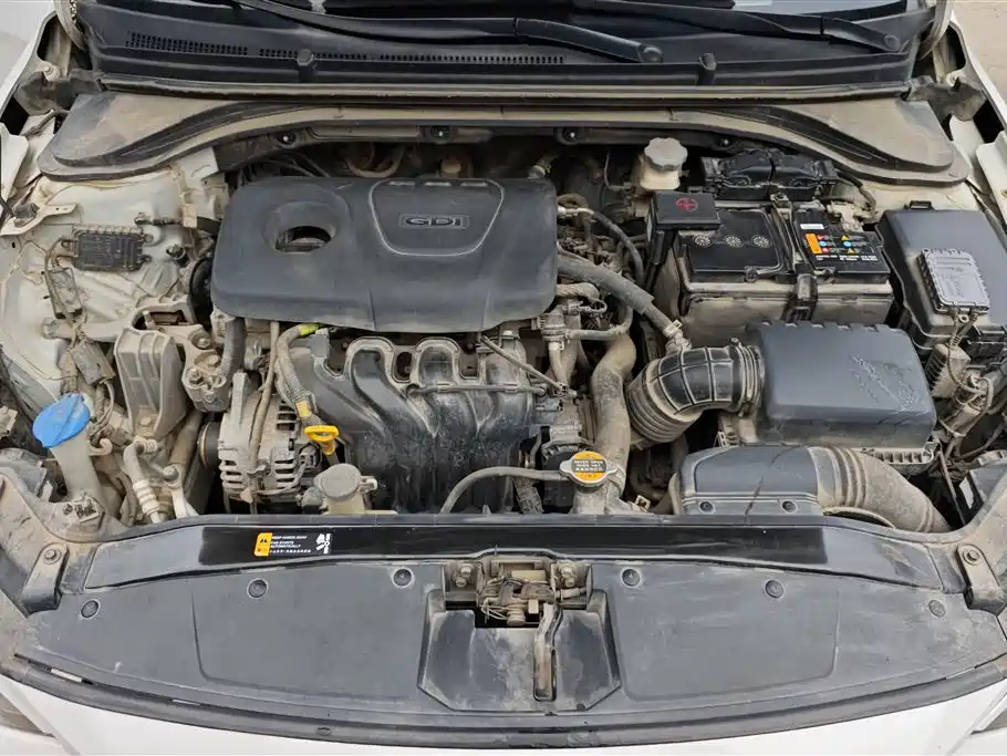 Hyundai Elantra 2016 Model 1.6L Automatic Smart Elite фото 10
