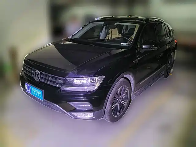 Volkswagen Tiguan L 2020 330TSI Auto 2WD Panorama Comfort China VI — фото 1