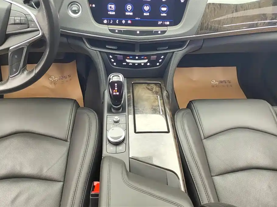 CADILLAC CT6