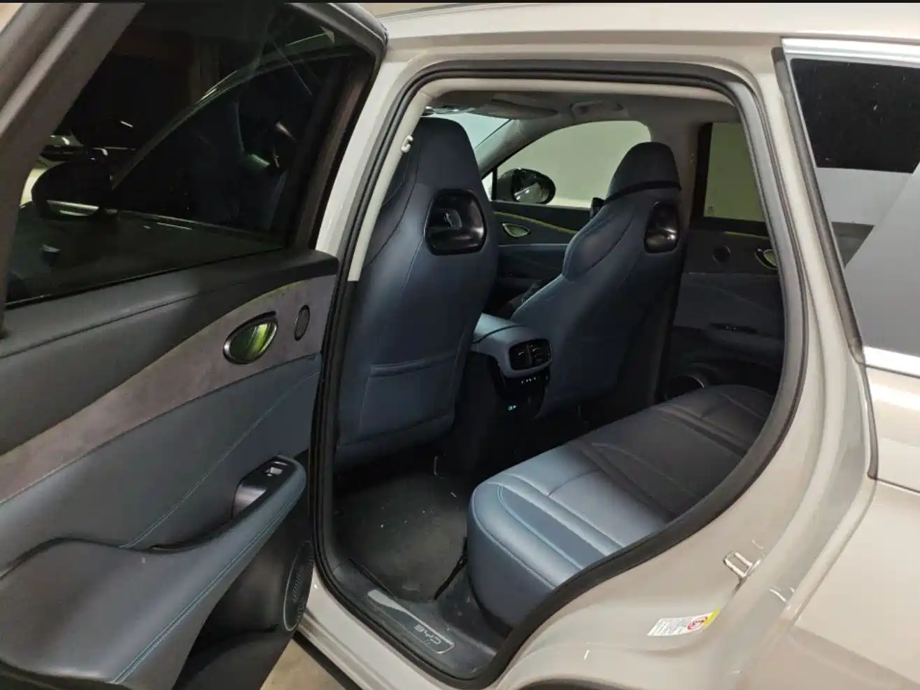 BYD Hai Shi 07 DM-i 2025 150 Pilot+ Edition фото 5