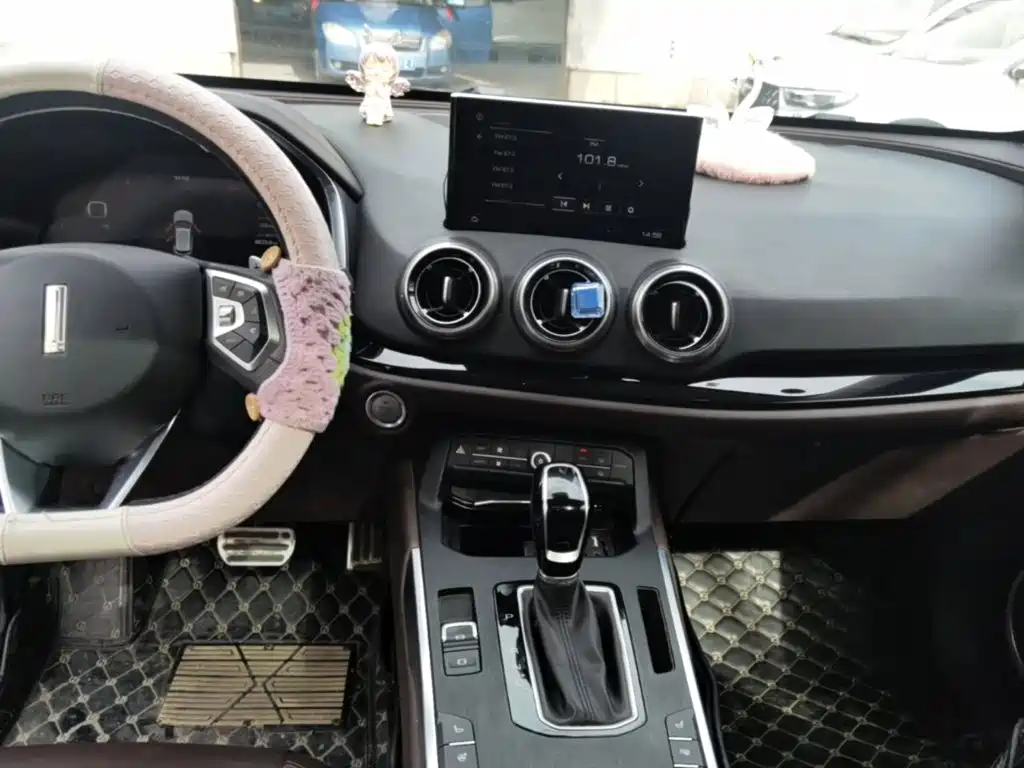 WEY VV5 2017 2017 2.0T Flagship Model