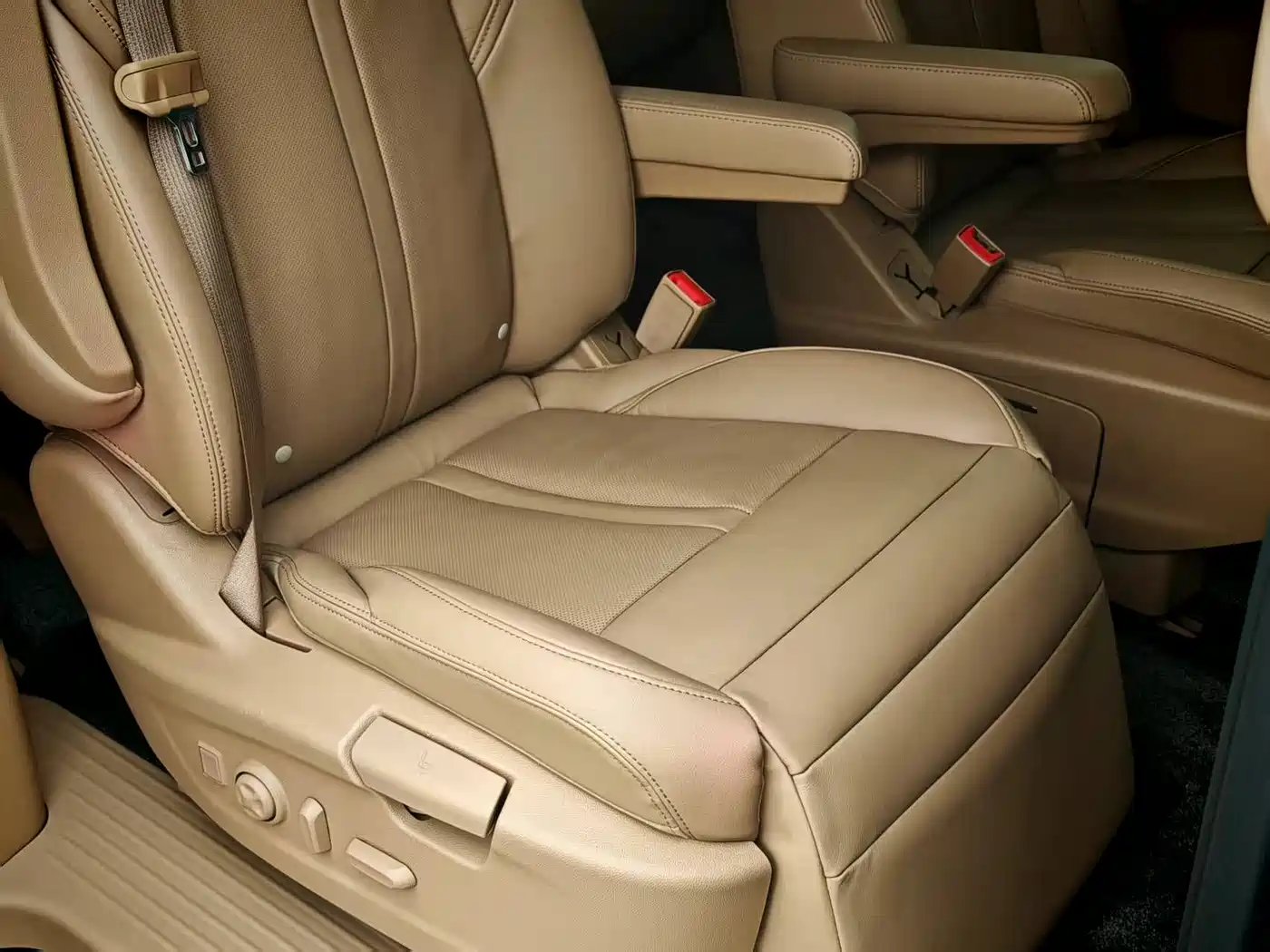Buick GL8 2017 ES 28T Flagship China V фото 6