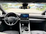 Фото 12 - Toyota Avalon