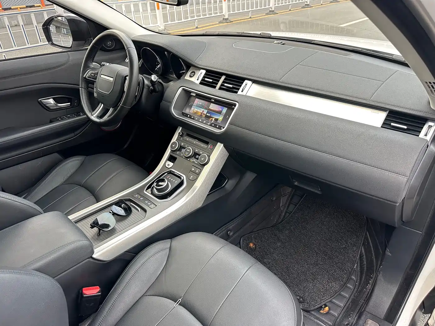 Land Rover Range Rover Evoque 2018 240PS SE Smart Edition фото 12