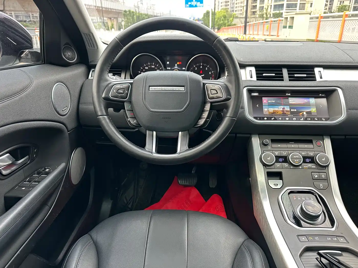 Land Rover Range Rover Evoque 2018 240PS SE Smart Edition фото 9