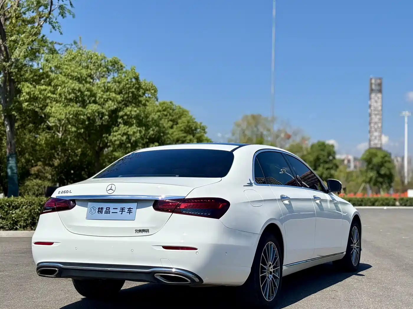 Mercedes-Benz E-Class 2023 E 260 L фото 9