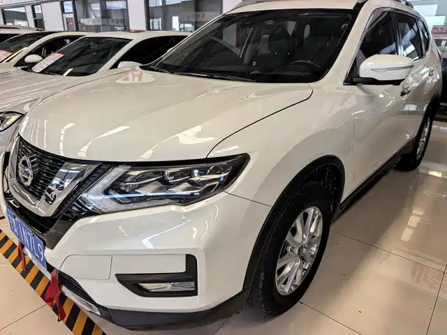 Nissan X-Trail 2.0L CVT 2WD XL Premium, Смарт-коннект, Престиж