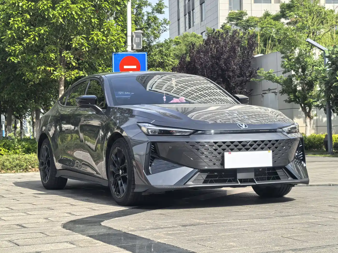 CHANGAN UNI-V