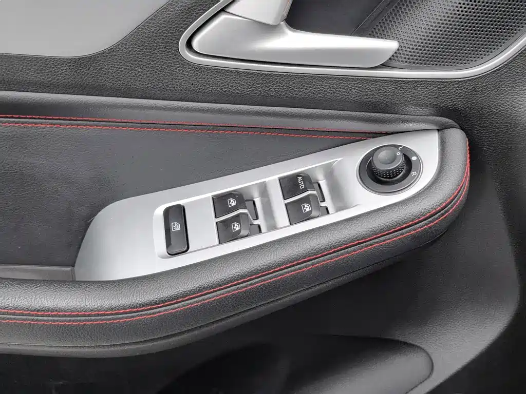Baojun 560 2015 2015 1.8L Manual Comfort