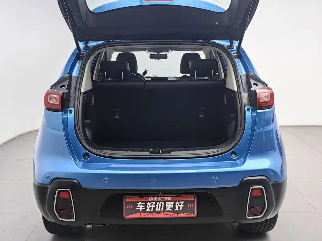 Dongfeng Aeolus Dongfeng Fengshen AX4 2017 2017 1.6L DCT Trendy