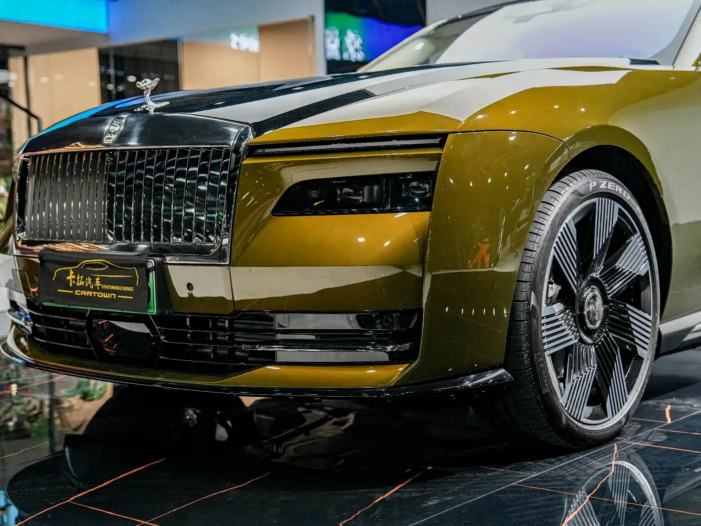 Rolls-Royce Spectre 2024 Standard Model фото 2