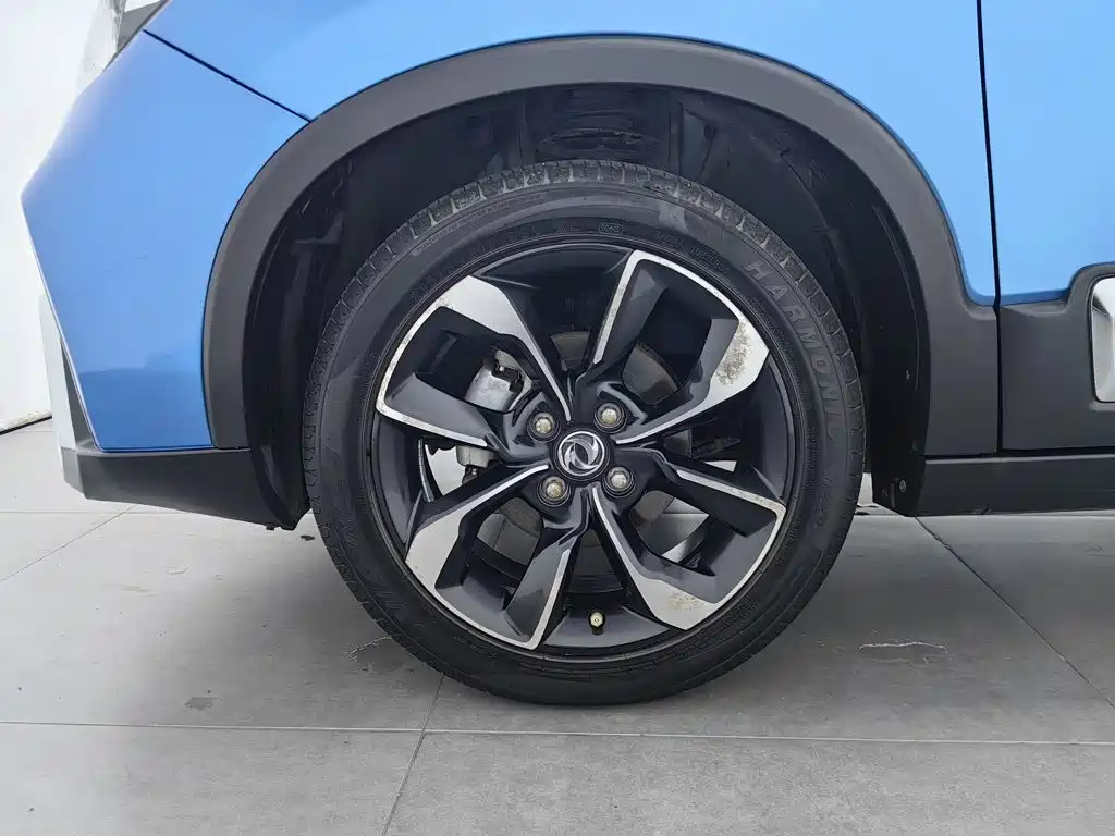 Dongfeng Aeolus Dongfeng Fengshen AX4 2017 2017 1.6L DCT Trendy