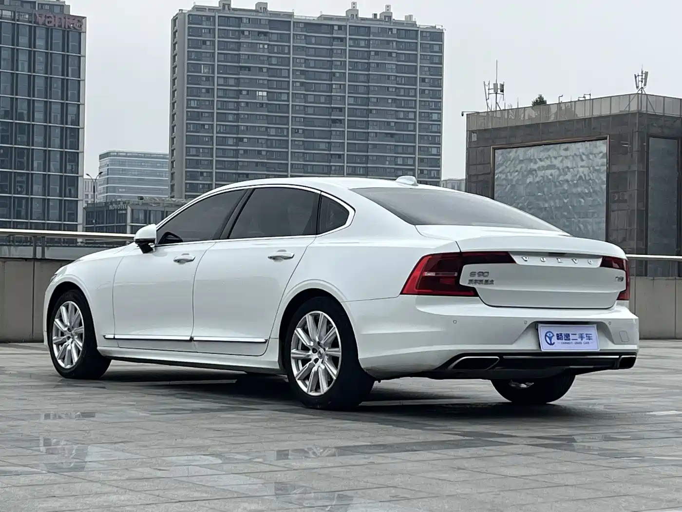 Фото 6 - Volvo S90