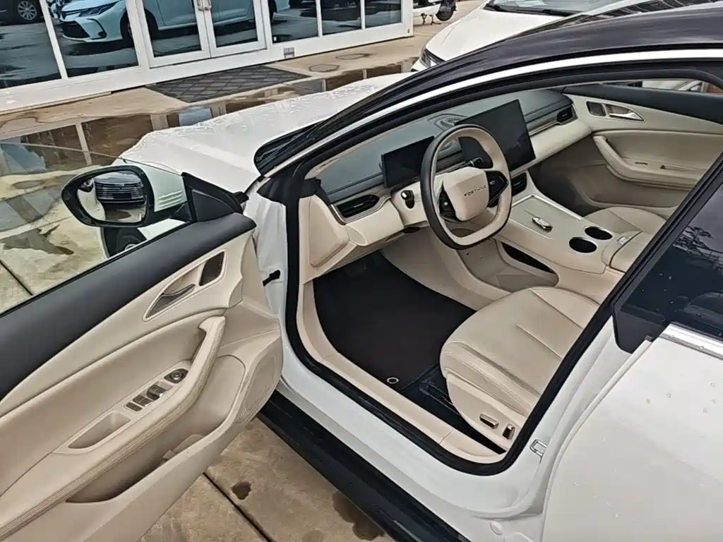Dongfeng Fengxing Stellar S7 2024 2024 555 Luxury Edition