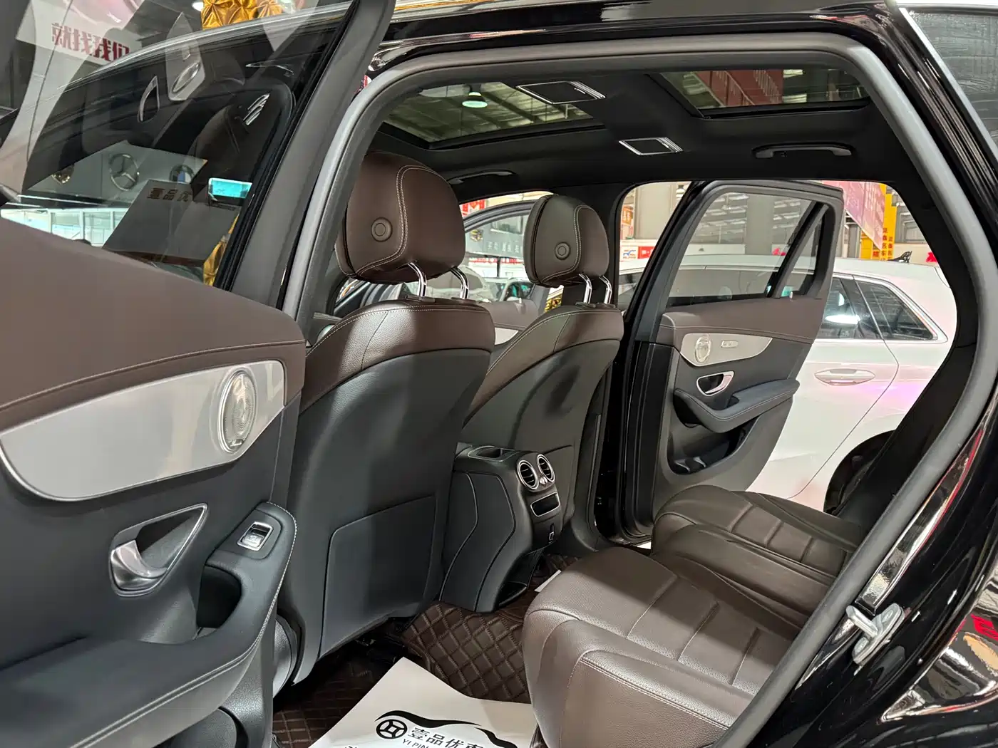 Mercedes-Benz GLC 2022 Model GLC 260 L 4MATIC Dynamic Edition фото 13