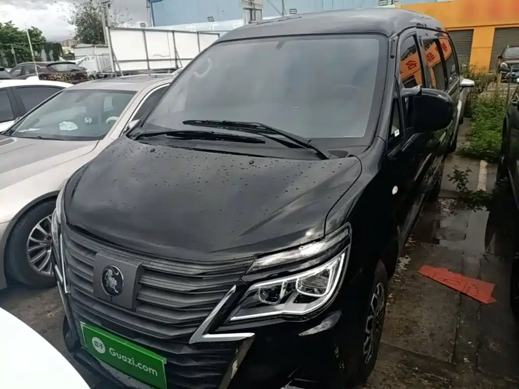 Dongfeng Fengxing Lingzhi New Energy 2026 2025 110km EREV Basic 5-seater