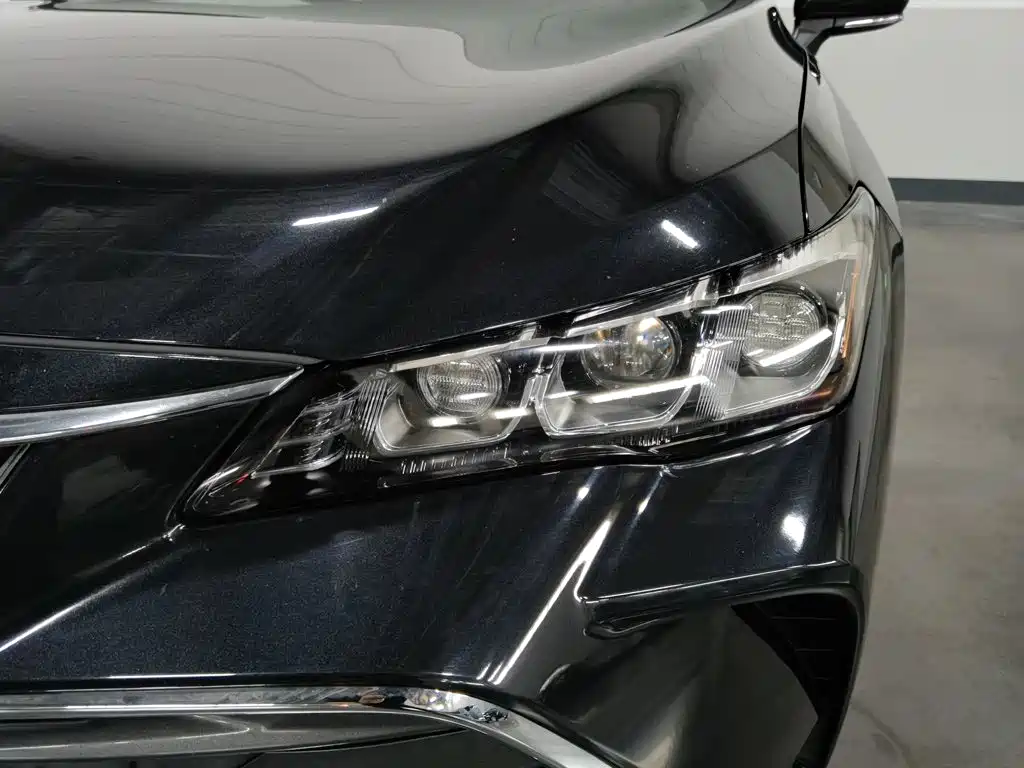 Toyota Avalon 2020 2019 2.0L Progressive Edition (China VI)