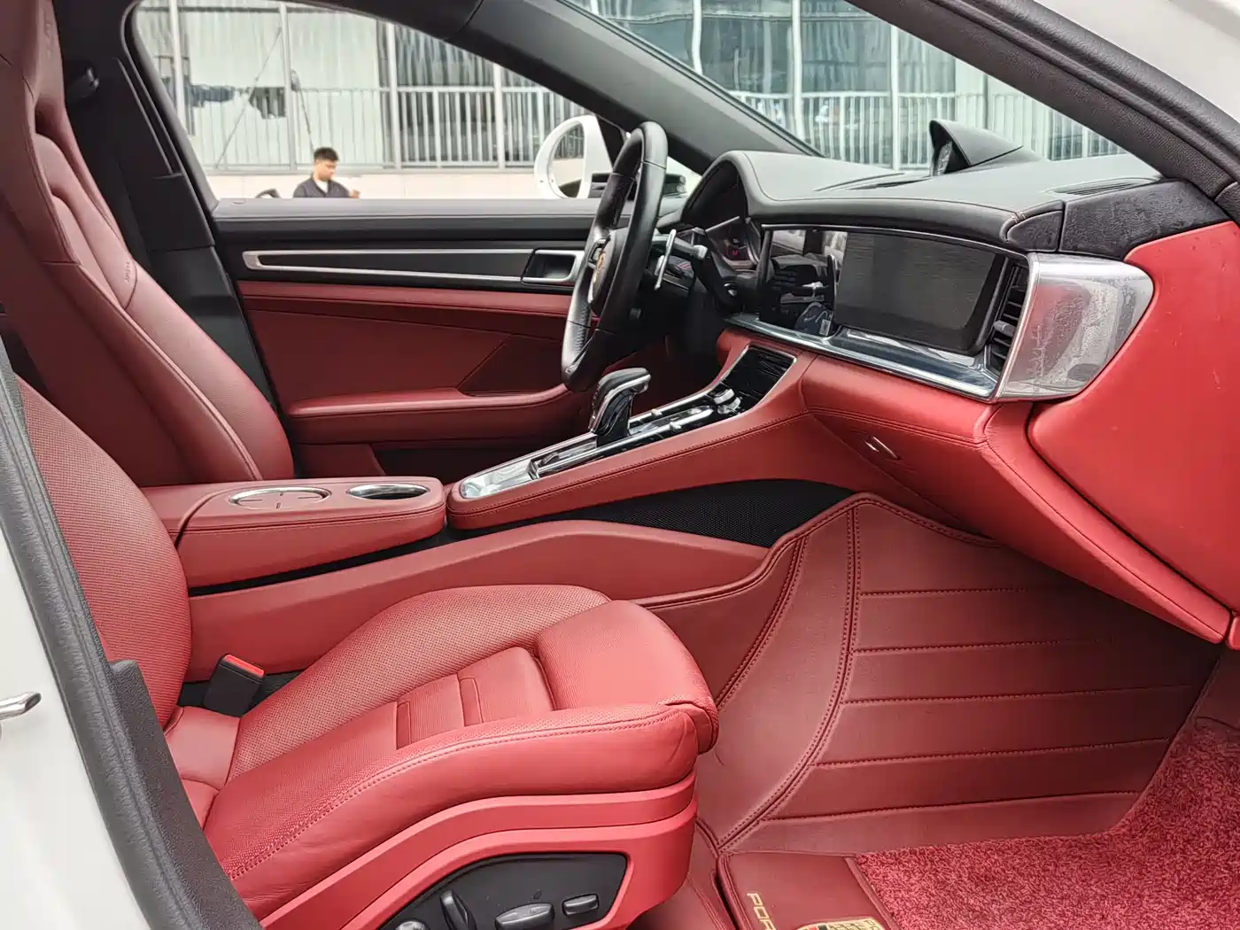 Porsche Panamera 2023 Facelift Panamera 4 Executive Long Wheelbase Platinum Edition 2.9T фото 23