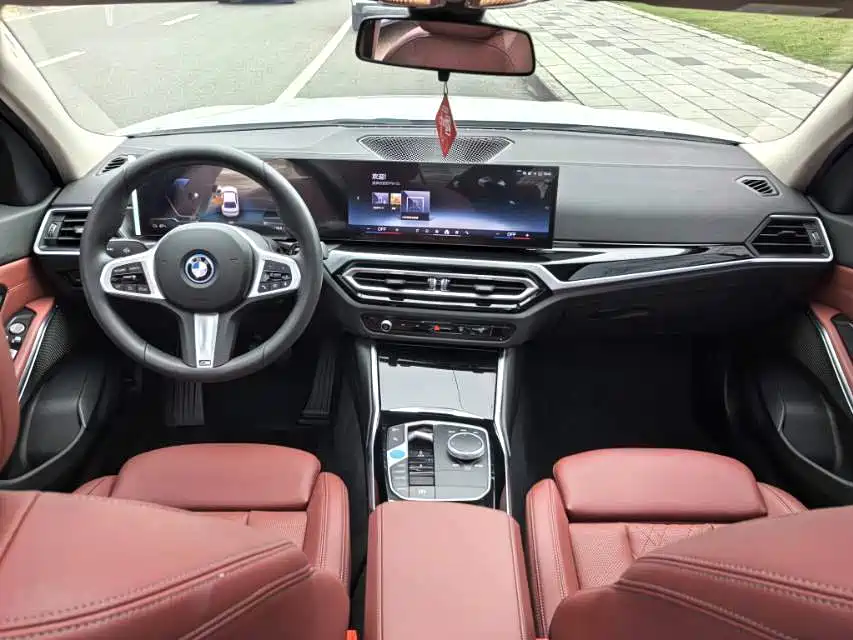 BMW i3 2024 eDrive 40 L Night Sport Package фото 6