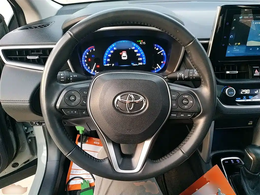 Toyota Corolla Cross 2022 2.0L Flagship Edition фото 8