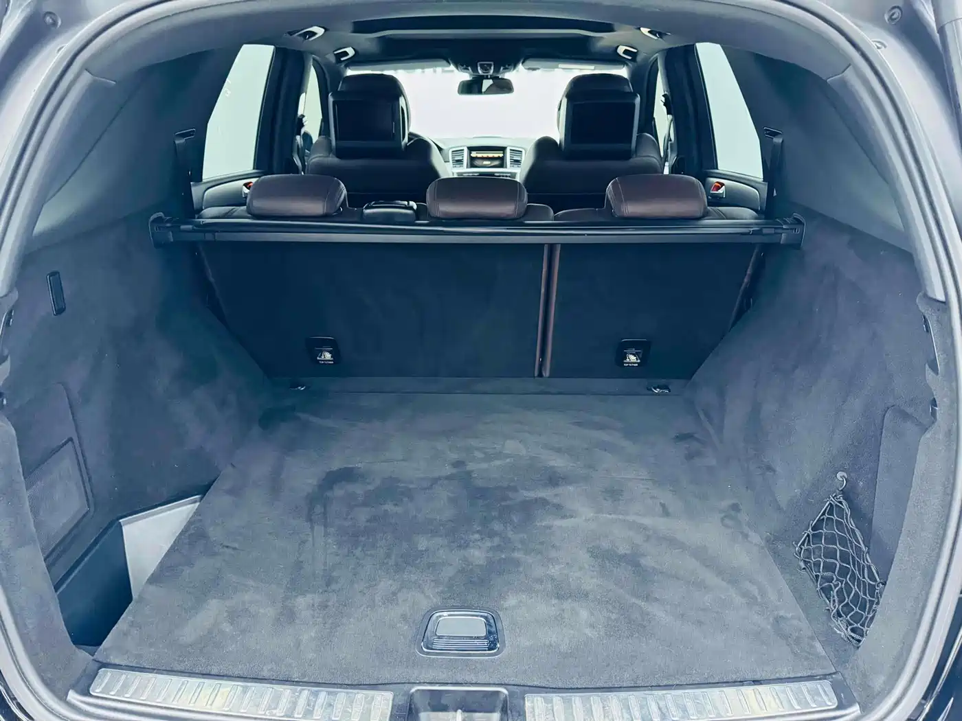 Mercedes-Benz M-Class AMG 2012 AMG ML 63 фото 20