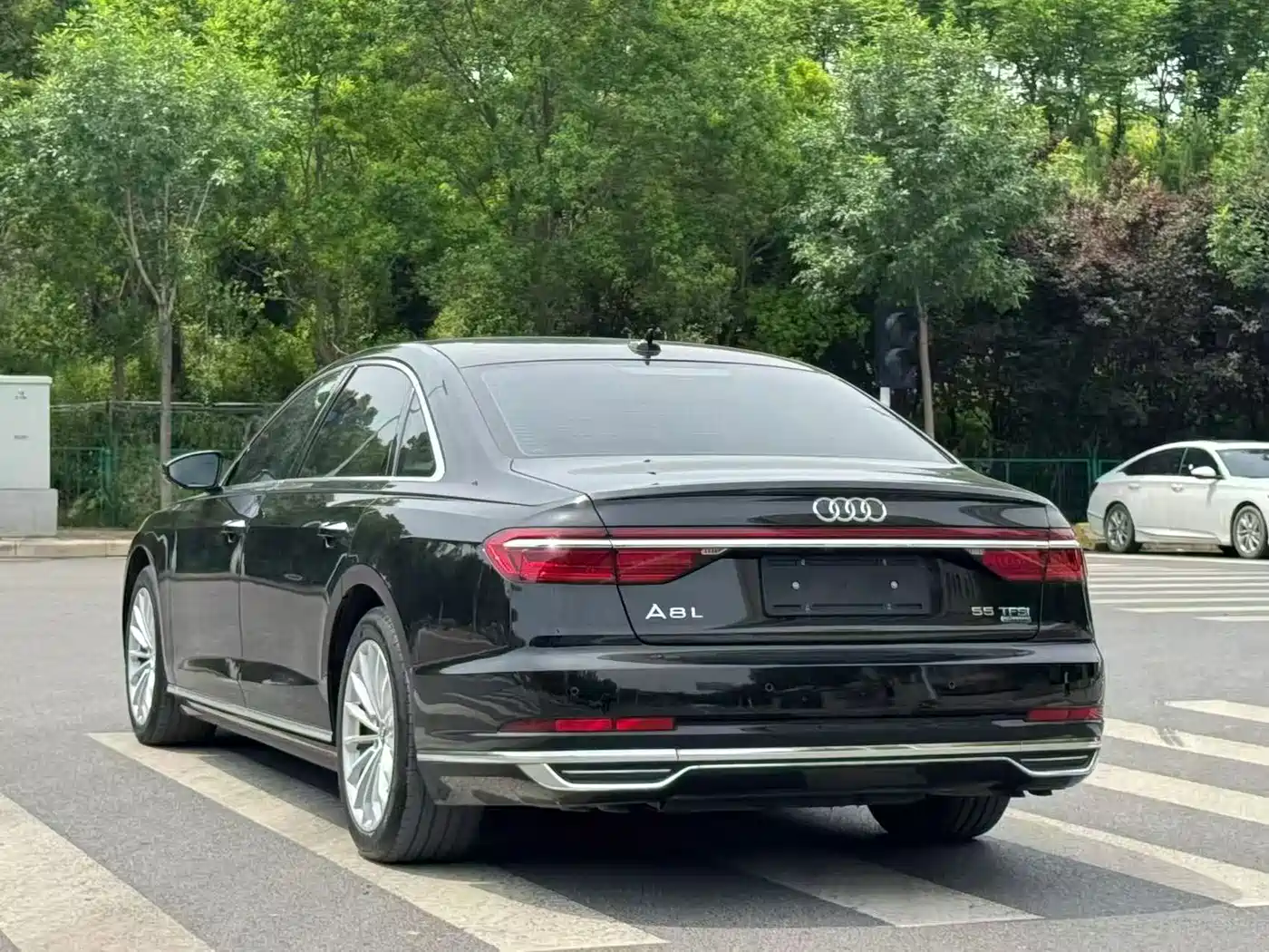 Audi A8 2021 A8L 50 TFSI quattro Comfort фото 7