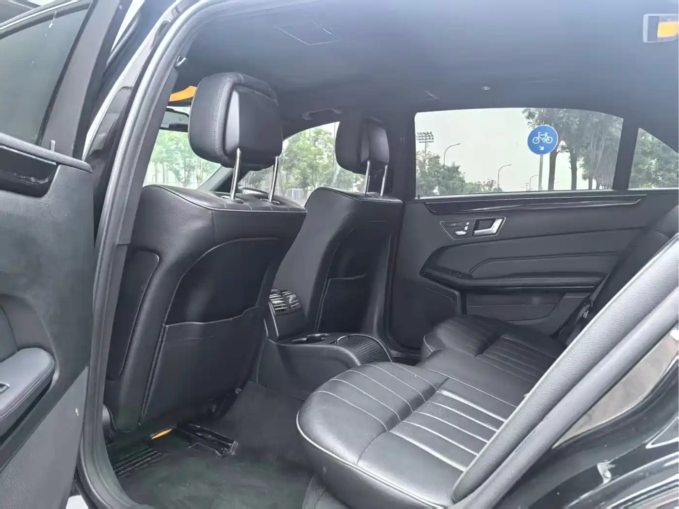 Mercedes-Benz E-Class 2015 Facelift E 260 L Sport фото 6