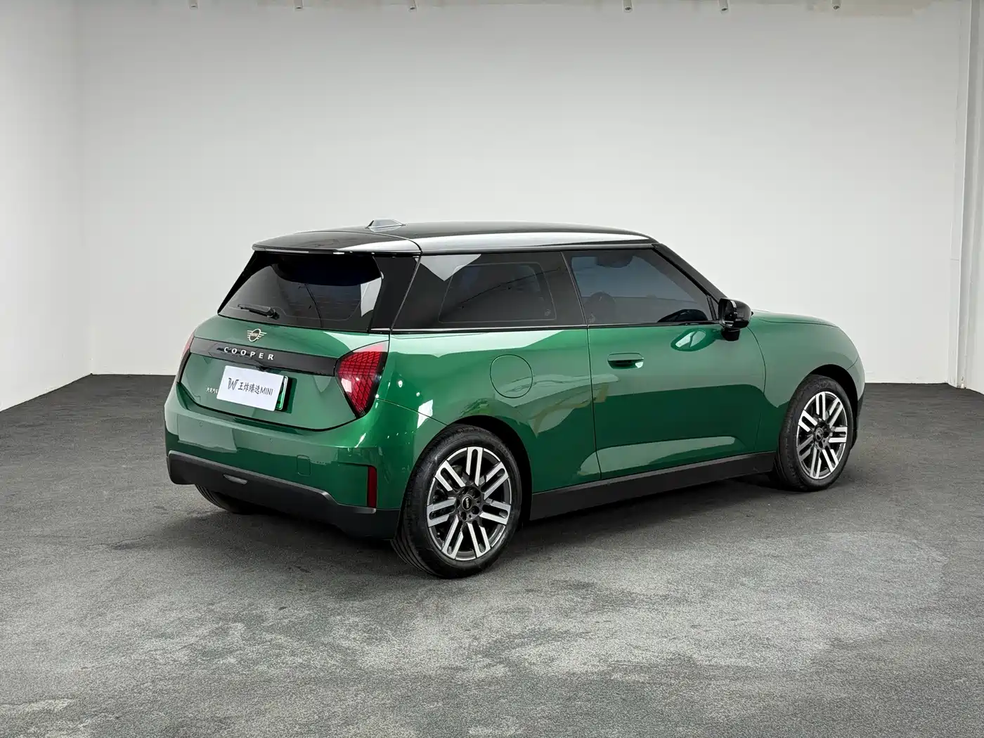 MINI Electric MINI COOPER 2025 2025 Facelift 466km COOPER E Classic Trim