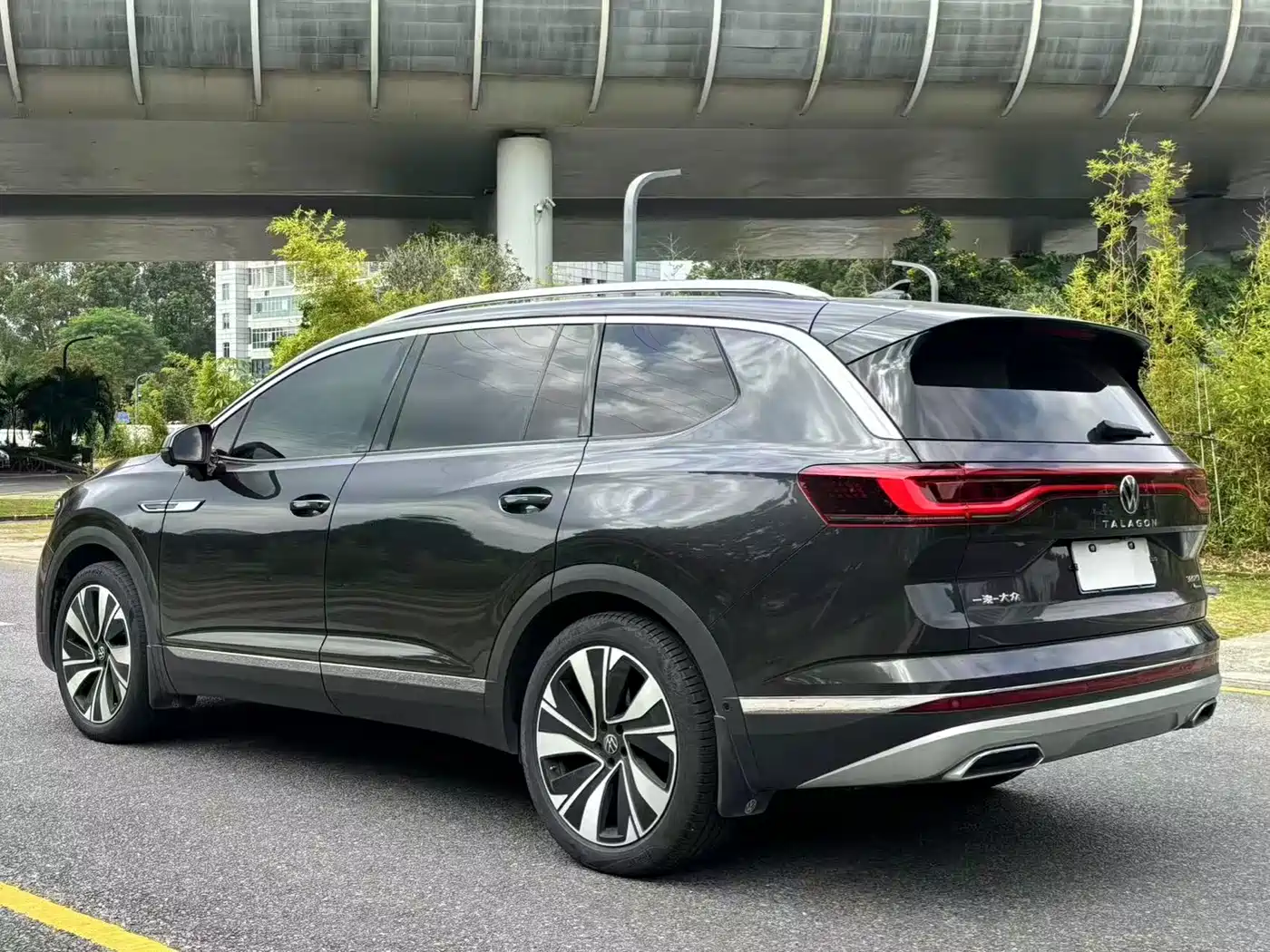 Volkswagen Talagon 2023 Facelift 380TSI 4WD Luxury Premium Pro Edition 6-Seater фото 12