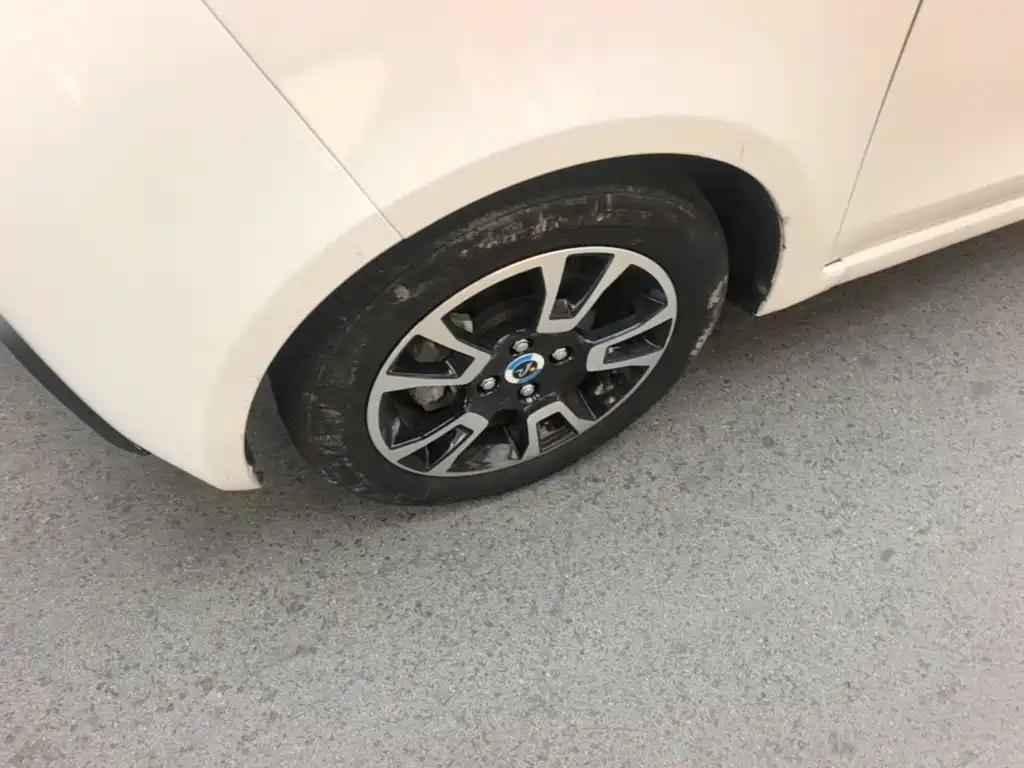 Huachen Xinyi Brilliance Xinyi i03A 2023 2021 318km 31.45kWh