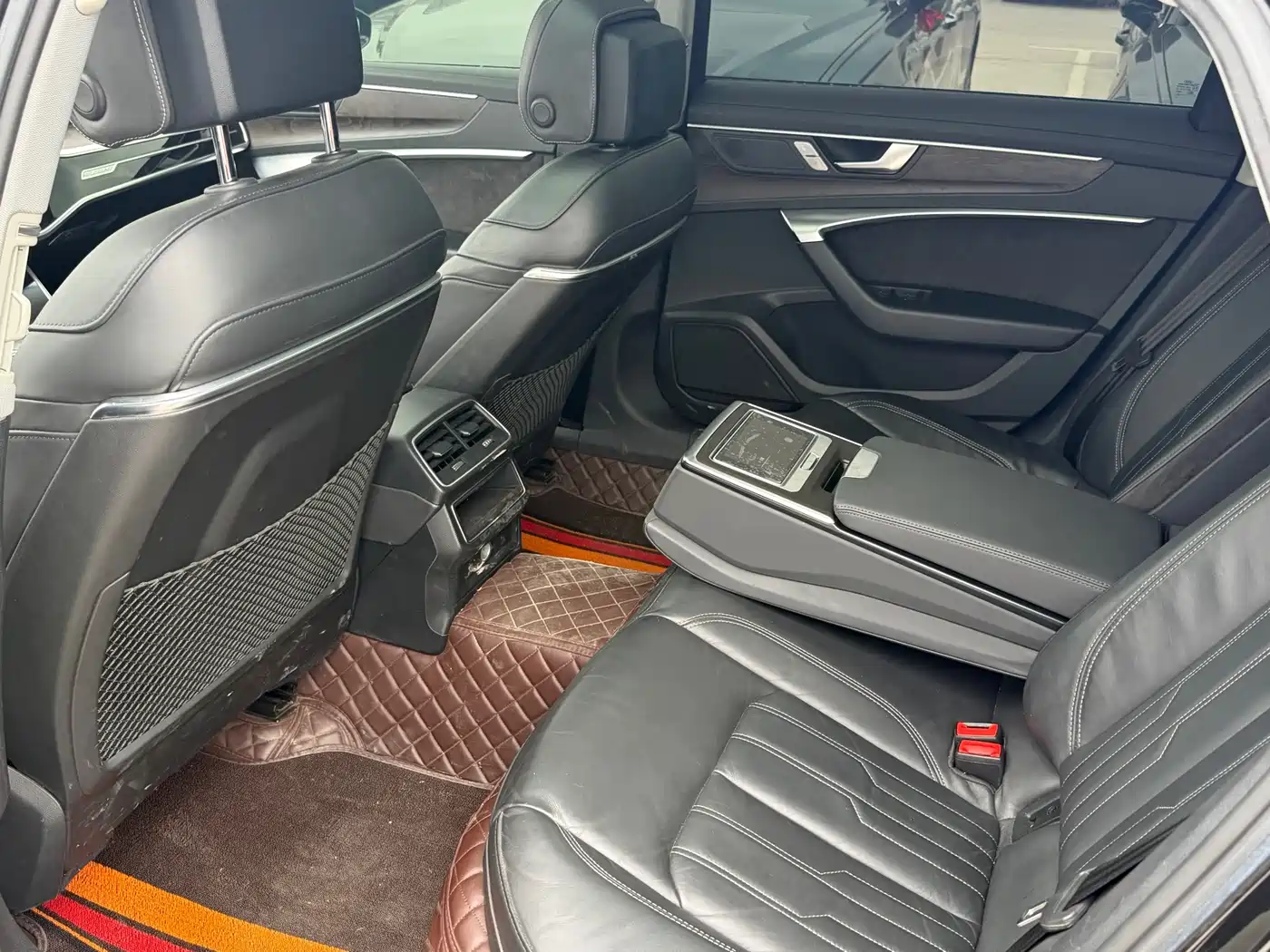 Audi A6L 2019 45 TFSI quattro Exclusive Elegance фото 6