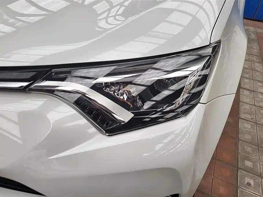 Toyota RAV4 Rongfang 2018 2.5L Automatic 4WD Elite i Edition фото 5