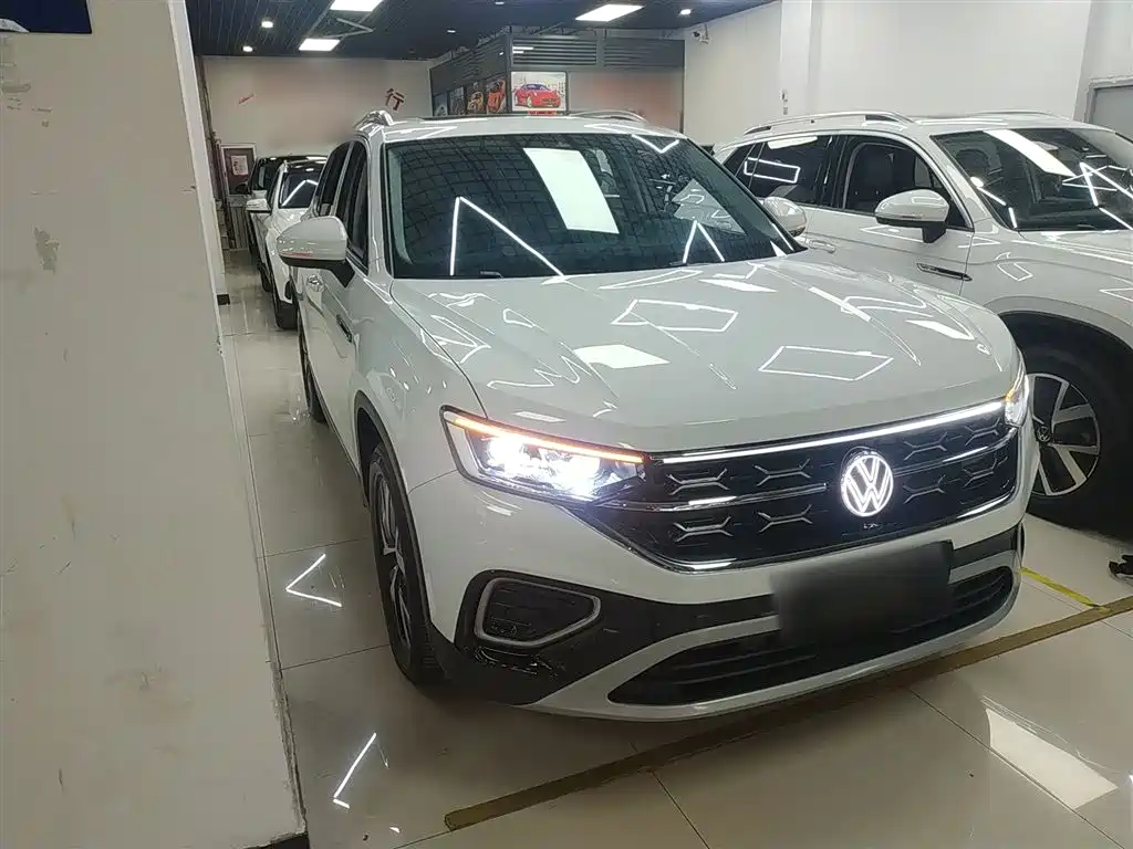 Volkswagen Tayron 2024 330TSI 2WD Luxury Plus Advanced фото 20