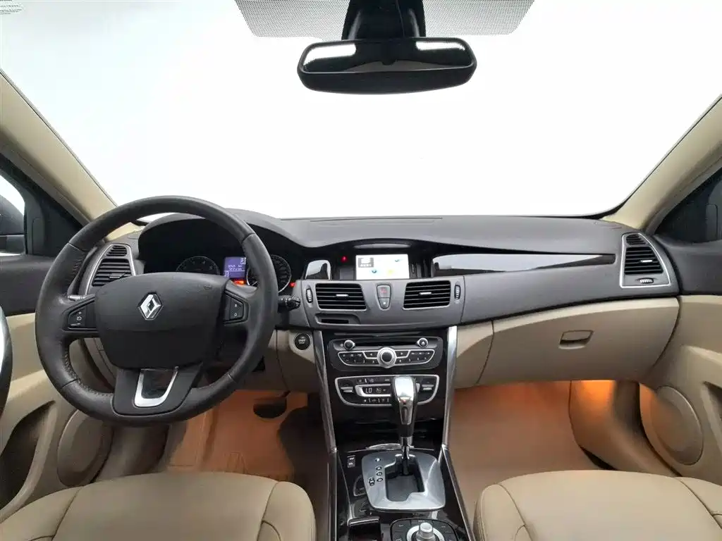 Renault Latitude 2011 2.5L Automatic Flagship Navigation Edition фото 10