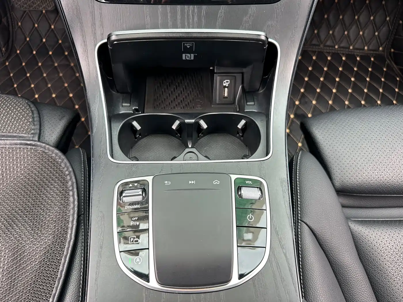 Mercedes-Benz C-Class 2020 Facelift C 260 L Sport фото 18