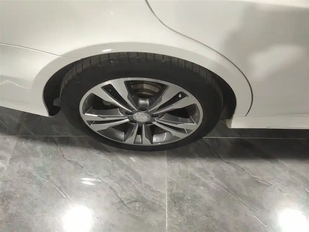 Mercedes-Benz E-Class 2015 Facelift E 200 L Sport фото 26