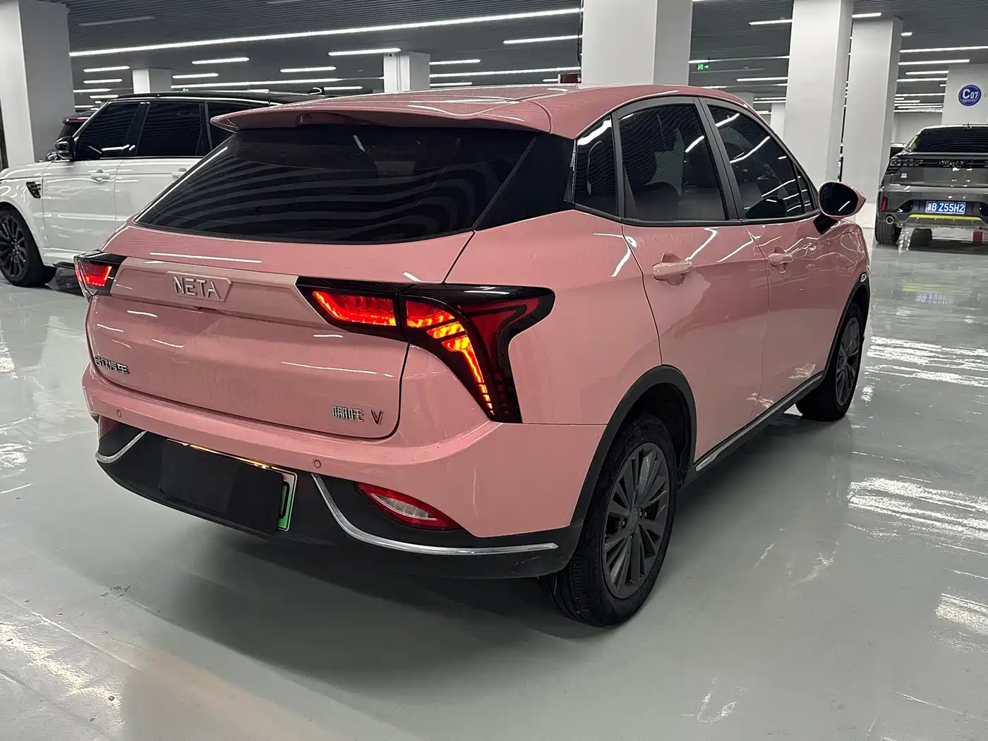 Photo 11 - Nezha Auto Nezha V