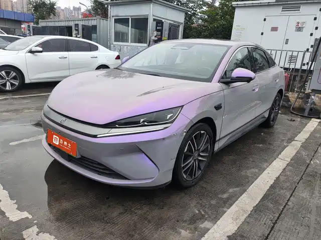 BYD Qin L, 2025