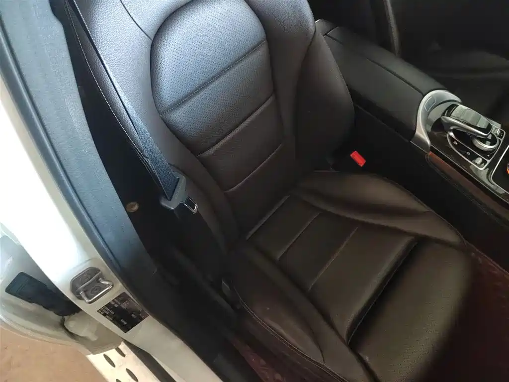 Mercedes-Benz GLC 2019 GLC 260 L 4MATIC Dynamic фото 17