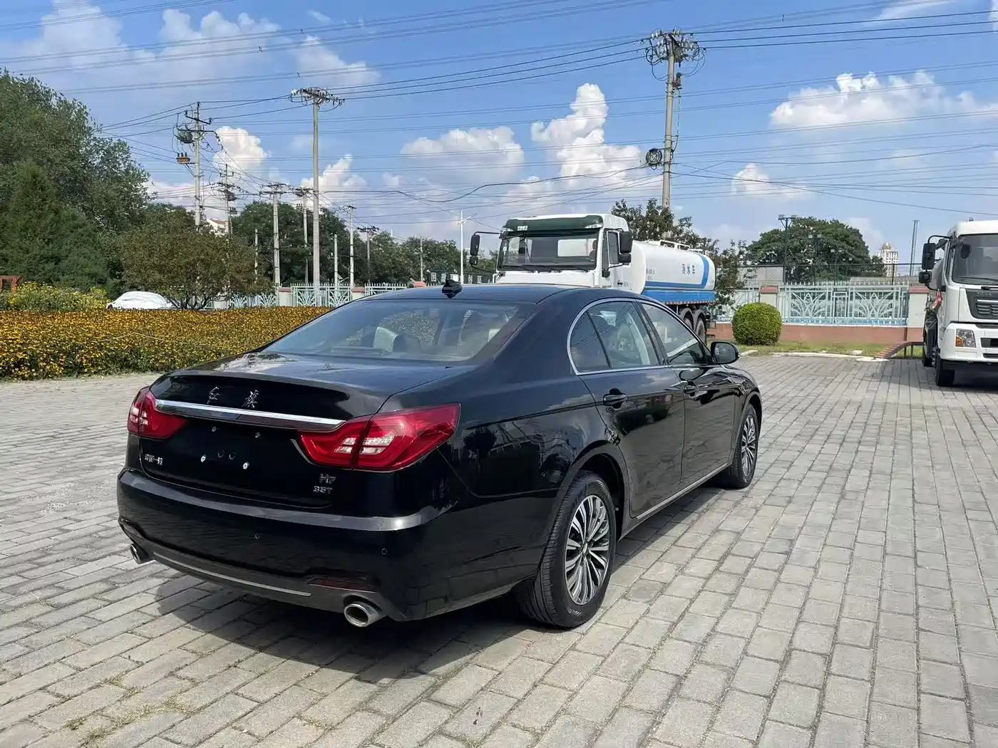 Hongqi H7 2021 2021 1.8T Official Version
