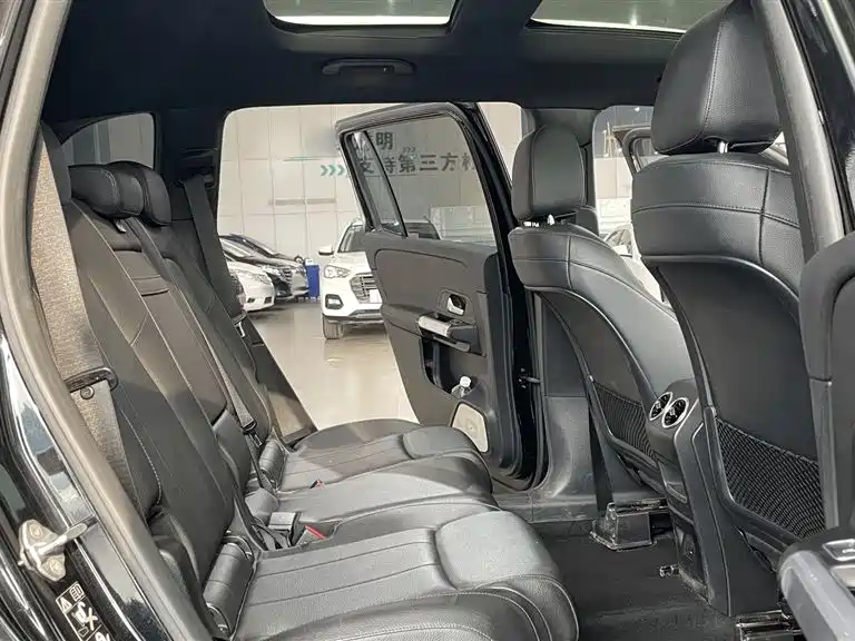 Mercedes-Benz GLB 2021 GLB 200 Dynamic фото 14